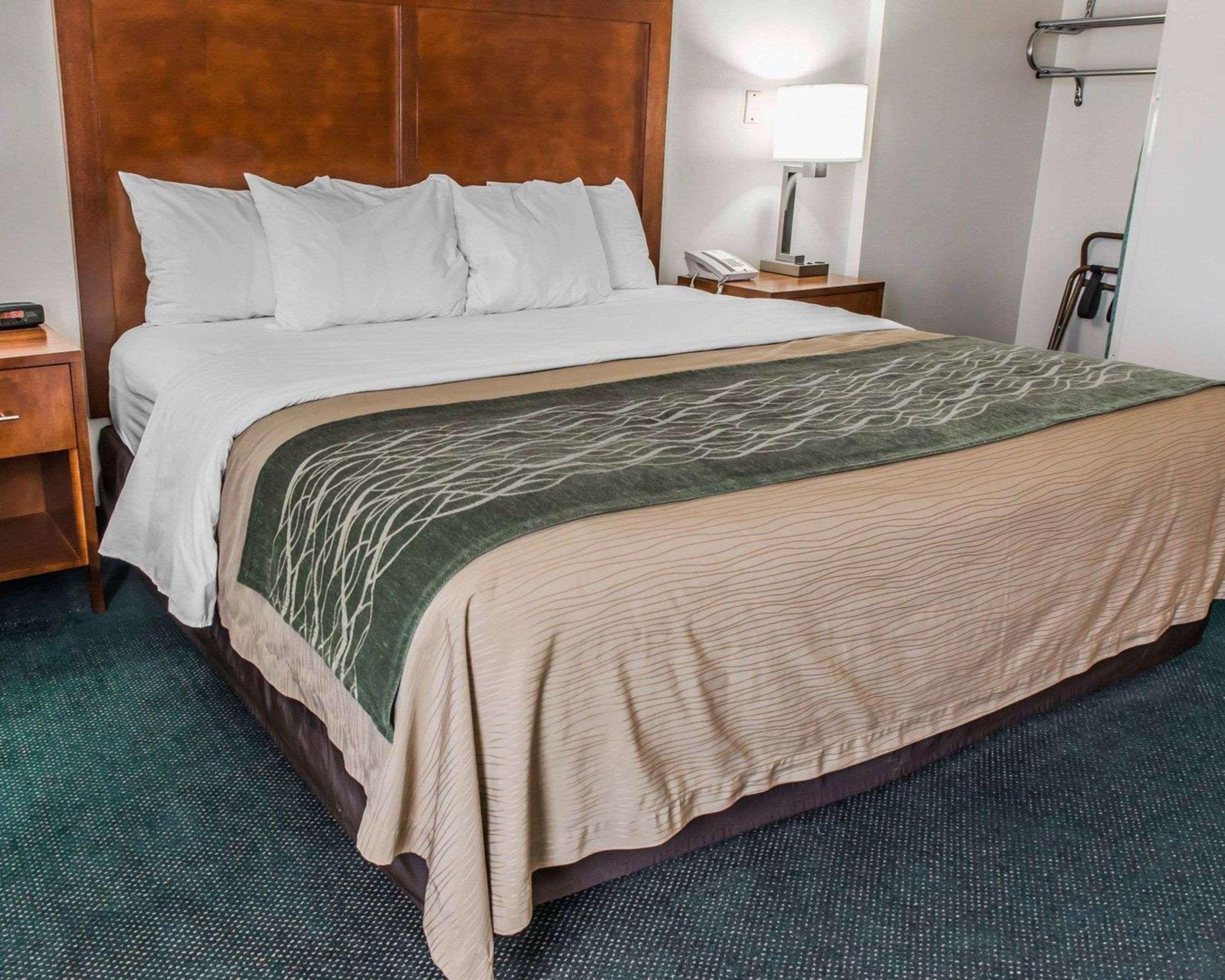 Quality Inn Waynesburg Екстериор снимка