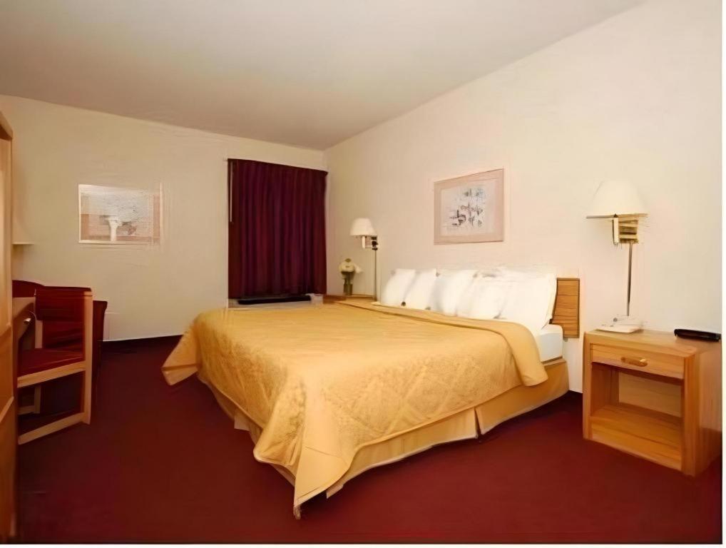 Quality Inn Waynesburg Екстериор снимка