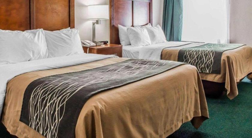 Quality Inn Waynesburg Екстериор снимка