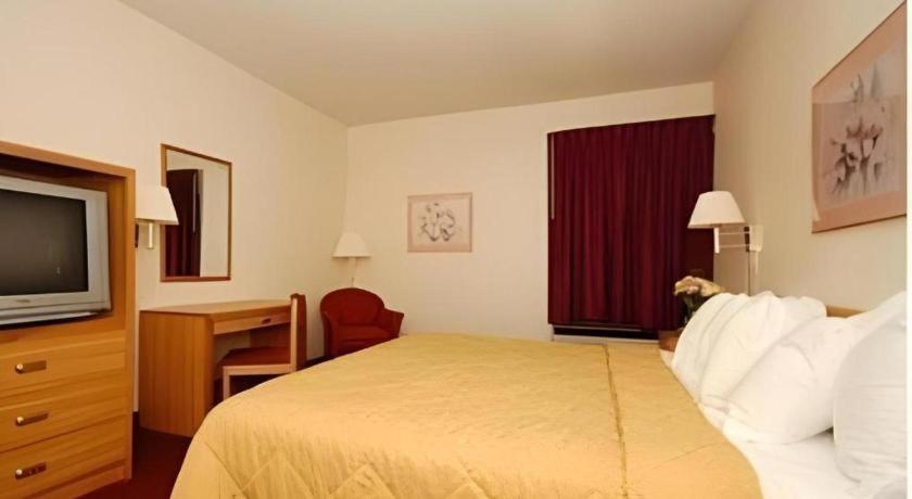 Quality Inn Waynesburg Екстериор снимка
