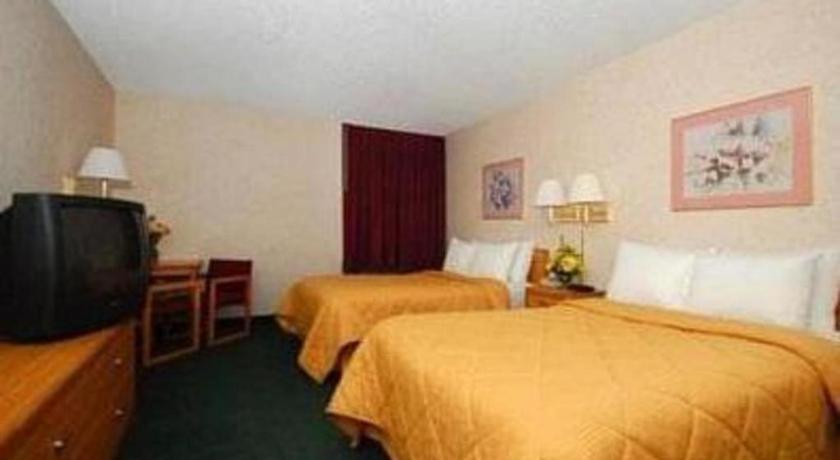 Quality Inn Waynesburg Екстериор снимка